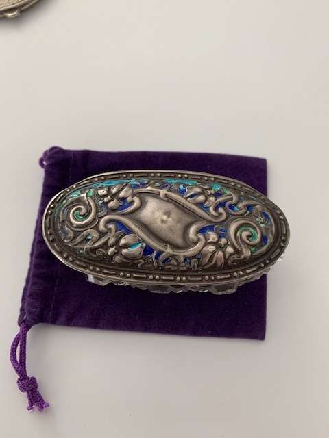 HALLMARK SILVER BIRMINGHAM CIRCA 1910 ENAMEL OVAL LID AND HOBNAIL TRINKET DISH