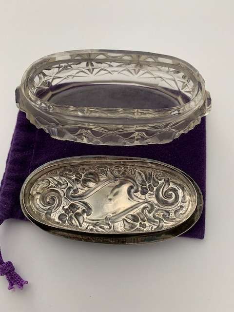 HALLMARK SILVER BIRMINGHAM CIRCA 1910 ENAMEL OVAL LID AND HOBNAIL TRINKET DISH