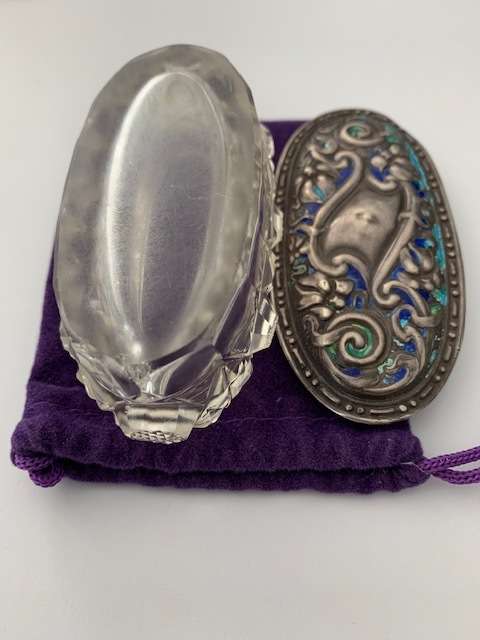 HALLMARK SILVER BIRMINGHAM CIRCA 1910 ENAMEL OVAL LID AND HOBNAIL TRINKET DISH