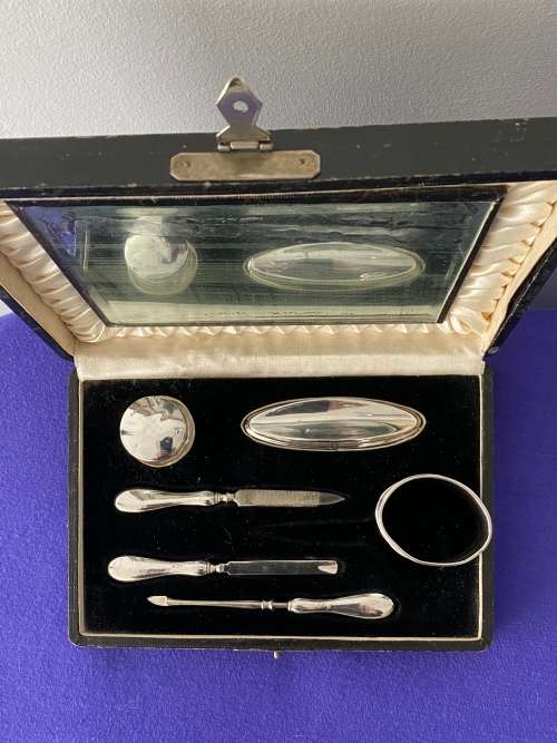 HALLMARK SILVER BIRMINGHAM 1920's MANICURE SET IN ORIGINAL CASE AND SERVIETTE RING 1908