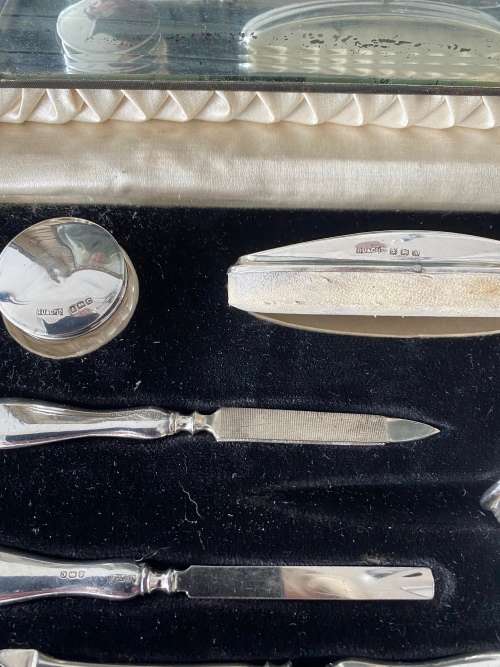 HALLMARK SILVER BIRMINGHAM 1920's MANICURE SET IN ORIGINAL CASE AND SERVIETTE RING 1908
