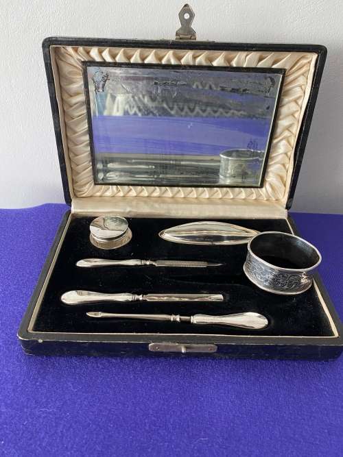 HALLMARK SILVER BIRMINGHAM 1920's MANICURE SET IN ORIGINAL CASE AND SERVIETTE RING 1908