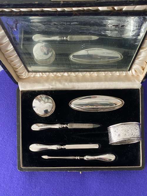 HALLMARK SILVER BIRMINGHAM 1920's MANICURE SET IN ORIGINAL CASE AND SERVIETTE RING 1908
