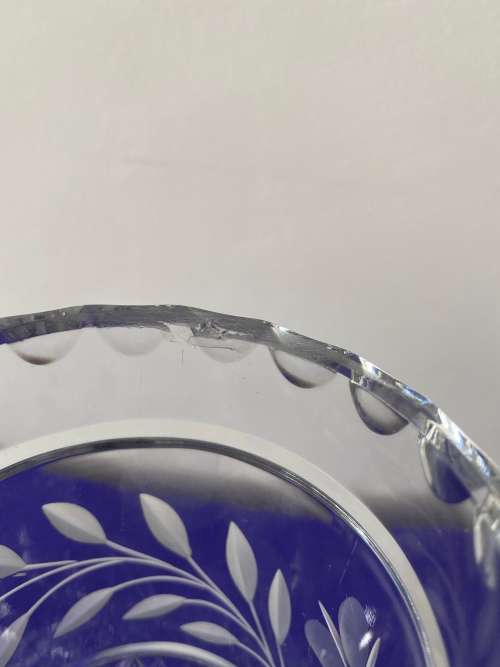 STUNNING LARGE CUT CRYSTAL VASE