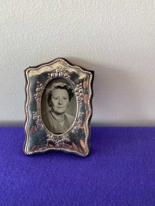 HALLMARK SILVER BIRMINGHAM 1993 ORNATE FRAME