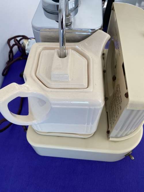 GOBLIN `TEASMADE` SELF STARTING  MODEL D25 CIRCA 1955 GOOD WORKING ORDER RARE!!!!