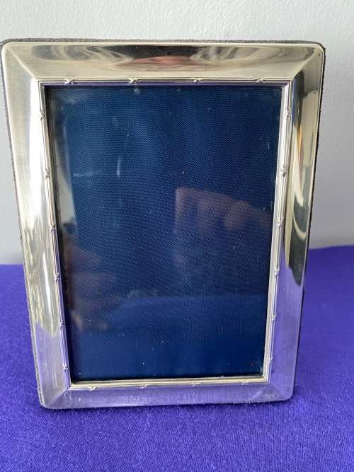 HALLMARK SILVER SHEFFIELD ENGLAND CIRCA 1993 STANDING PICTURE FRAME