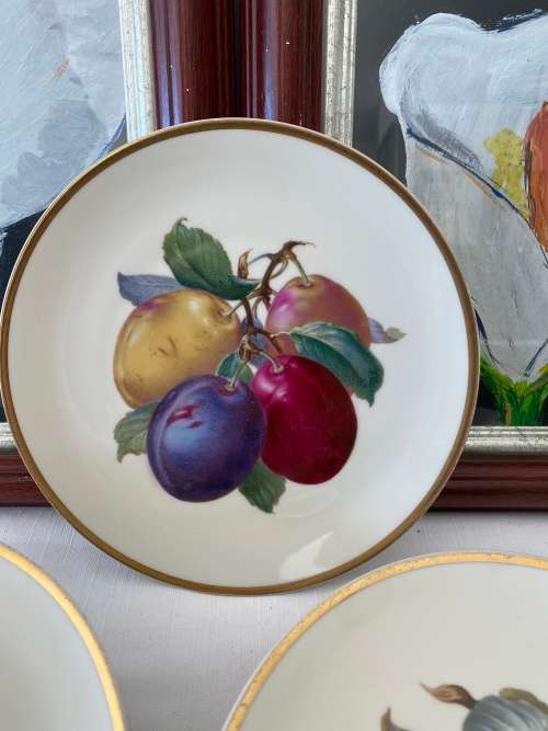 ROSENTHAL GERMANY PORCELAIN SIGNED EXOTIC FRUIT DECORATIVE GOLD RIMMED PLATES X 3