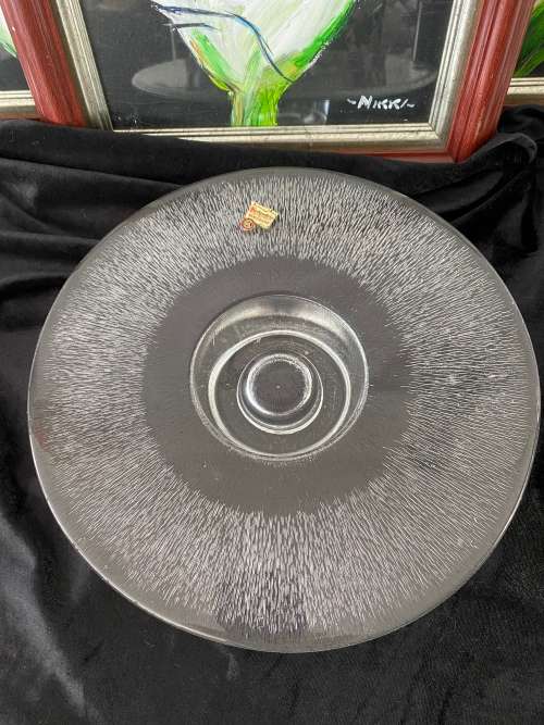 MID-CENTURY GERMAN STAMPED MUNGEBLASEN HANDGERBEITET GLASS CAKE PLATE STAND CENTREPIECE