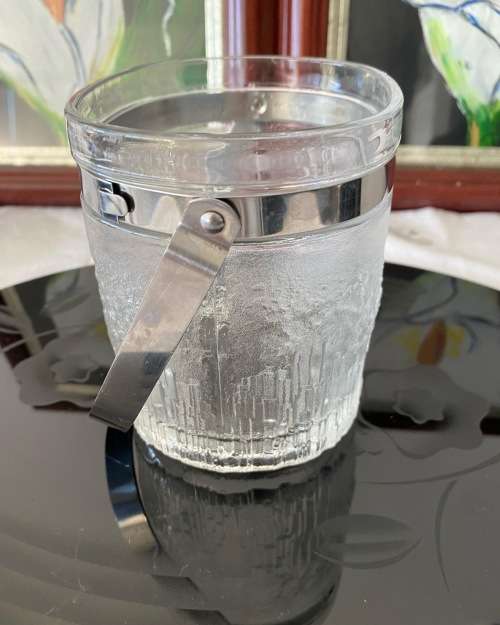 MID-CENTURY RAVENSHEAD OVAL GLASS ICE BUCKET WITH METAL HANDLE