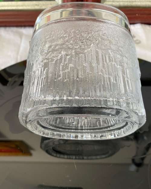 MID-CENTURY RAVENSHEAD OVAL GLASS ICE BUCKET WITH METAL HANDLE