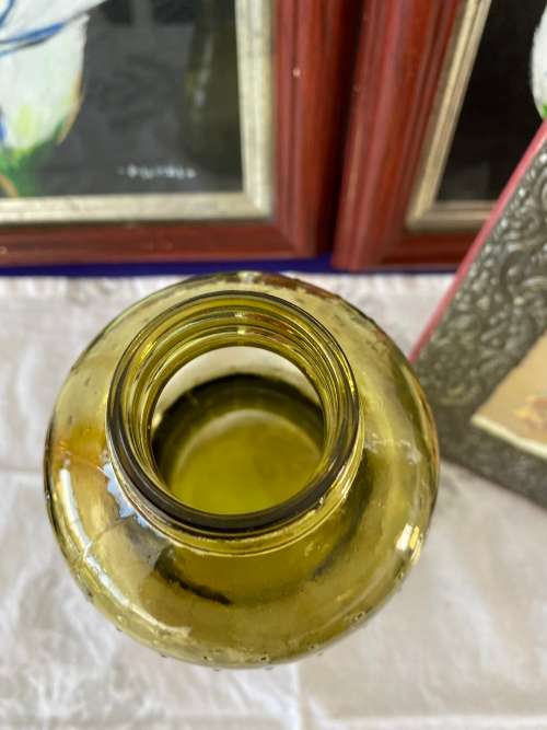 MID-CENTURY AMBER BUBBLE EMBOSSED GLASS VASE