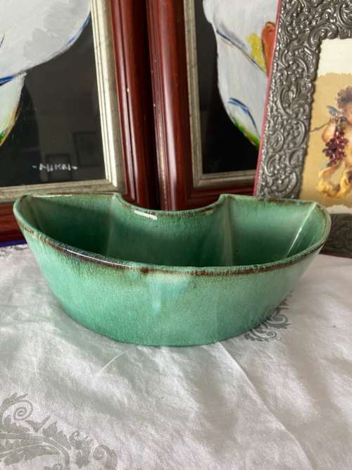 GLOBE SA POTTERY GREEN TROUGH POSY VASE