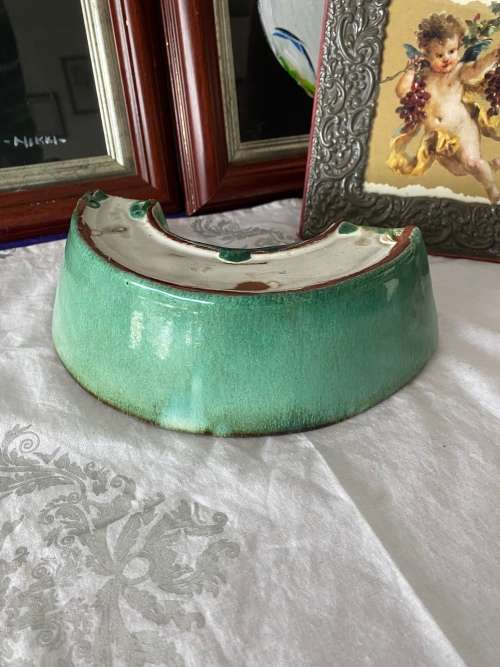 GLOBE SA POTTERY GREEN TROUGH POSY VASE