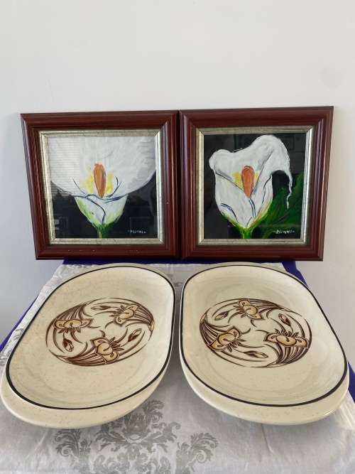 VINTAGE DROSTDY WARE STONECRAFT STAMPED PAIR OF PATTERNED MEAT PLATTERS
