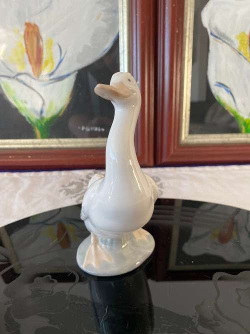 NAO STAMPED MADE IN SPAIN BY LLADRO D 9 11 EN PORCELAIN LARGE DUCK
