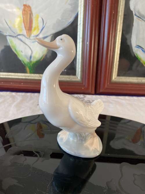 NAO STAMPED MADE IN SPAIN BY LLADRO D 9 11 EN PORCELAIN LARGE DUCK