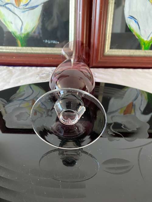 MID-CENTURY AMETHYST GLASS BALL STEM VASE