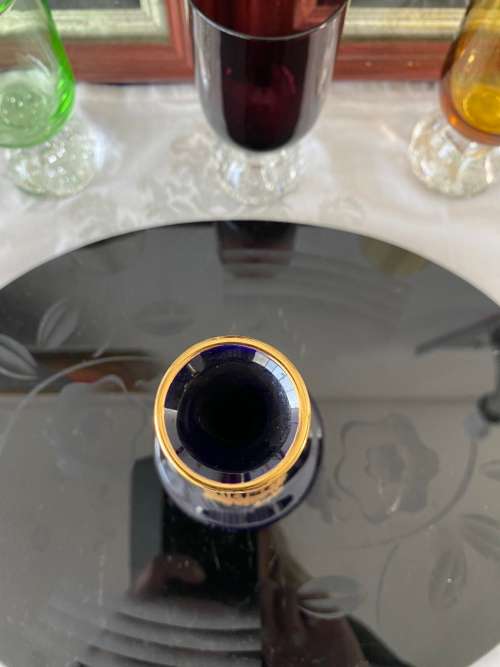 LIMOGES CASTEL FRANCE STAMPED COBALT BLUE PORCELAIN 22 K GOLD RIM and COURTING COUPLE MOTIF VASE