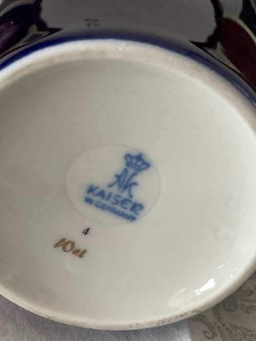 KAISER GERMANY SYMPHONIE COBALT BLUE AND GOLD PEACOCK NOSSEK DESIGN LARGE VASE