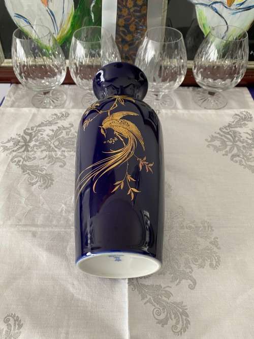 KAISER GERMANY SYMPHONIE COBALT BLUE AND GOLD PEACOCK NOSSEK DESIGN LARGE VASE
