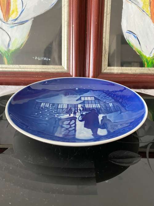 ROYAL COPENHAGEN DENMARK 9073 STAMPED CHRISTMAS COUNTRY 1973 LIMITED EDITION WALL PLATE