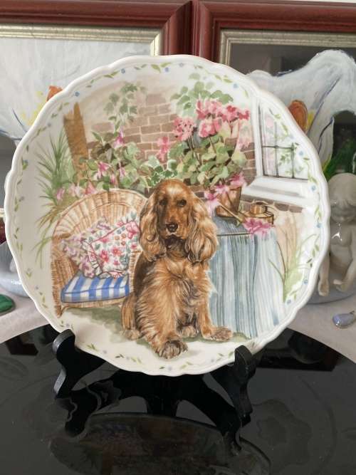 ROYAL ALBERT ENGLAND `DEVOTION` PLATE MAN`S BEST FRIEND COCKER SPANIEL NO.2 OF 1989 COLLECTION