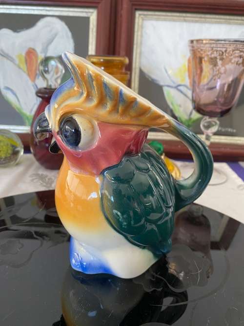 VINTAGE PARROT HANDPAINTED STAMPED 5023 CHARACTER JUG