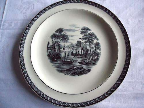 WEDEWOOD ETRURIA ENGLAND - RACK PLATE