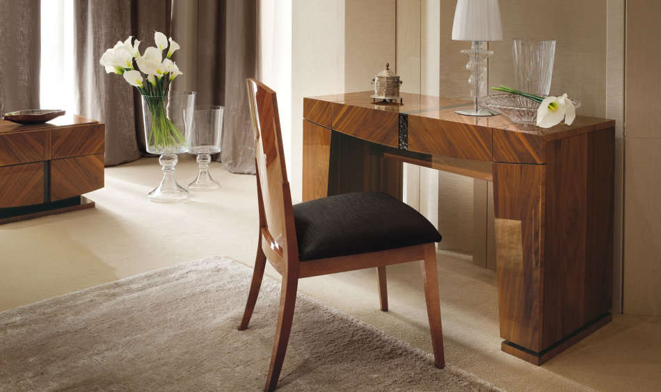 Italian Made Bedroom Vanity Dresser