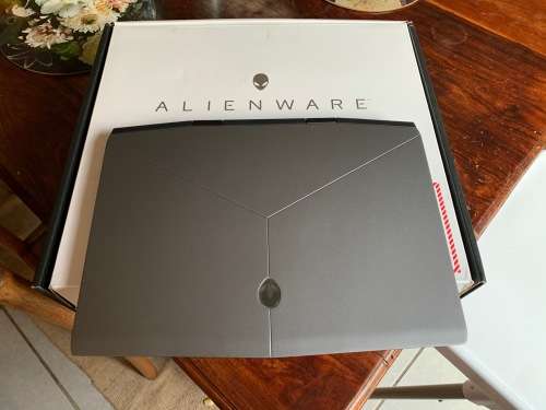 Alienware m15 Gaming Notebook