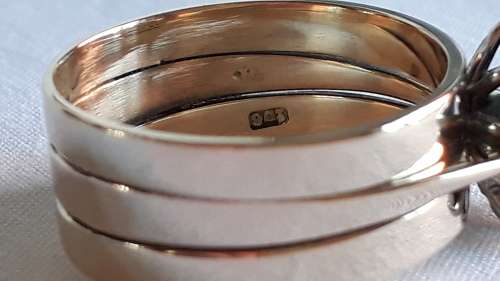 9ct Yellow gold diamond and Sapphire ring