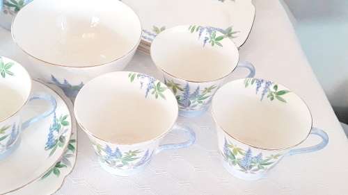 Vintage Royal Standard set