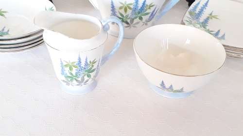 Vintage Royal Standard set