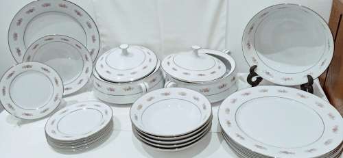 Vintage Noritake `Petula` dinnerware