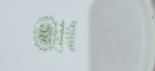 Vintage Noritake `Petula` dinnerware