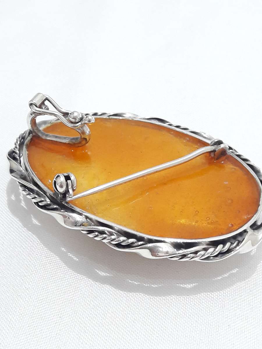 Vintage sterling silver Mabe brooch