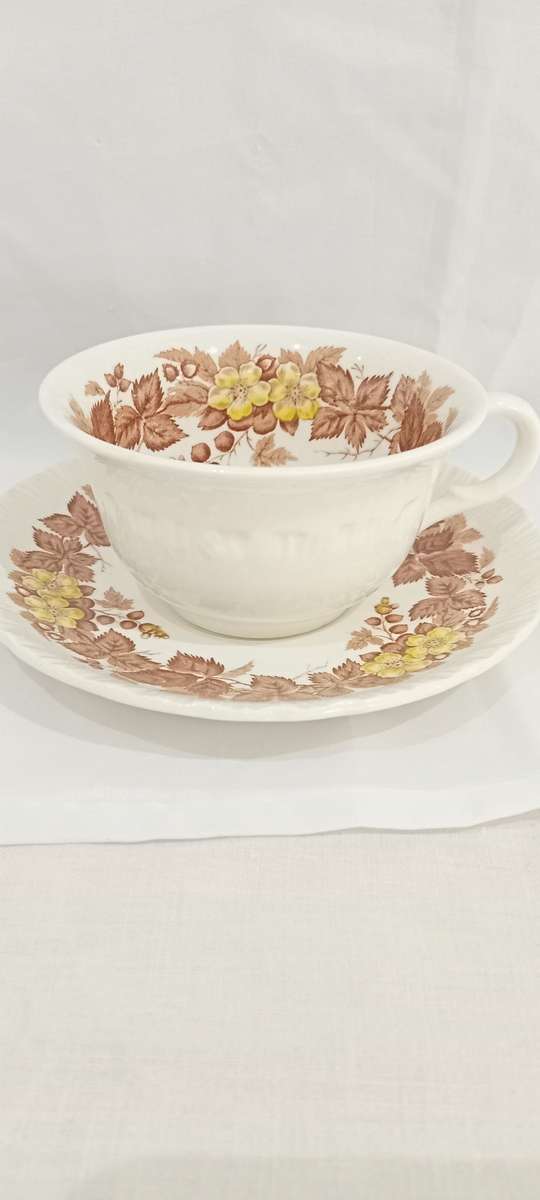 Vintage Wedgwood `Wildbriar` dinnerset