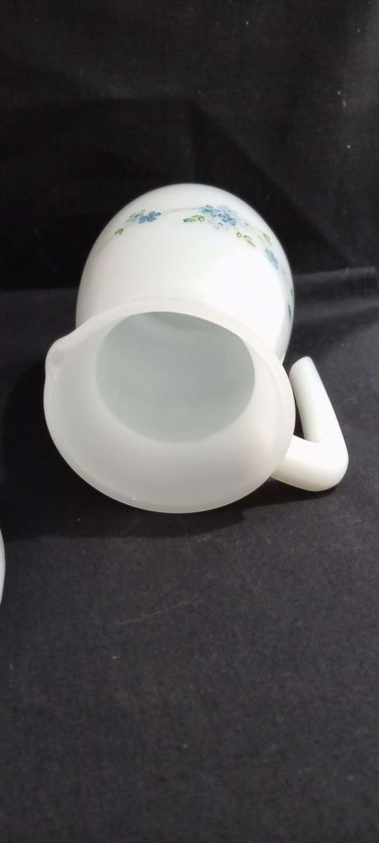 1990s Arcopal milk glass bowl and jug