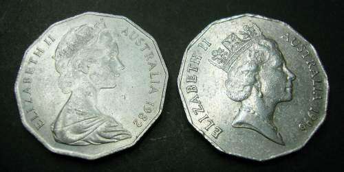 Lot of TWO Australian 50c coins (1 x 1982 Commonwealth & 1 x 1996) - One bit takes BOTH coins.