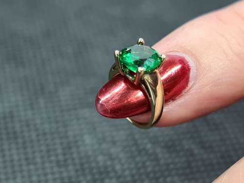 9ct Gold Infant Ring with Emerald - PLEASE READ THE DESCRIPTION BELOW FOR DETAILS AND SHIPPING