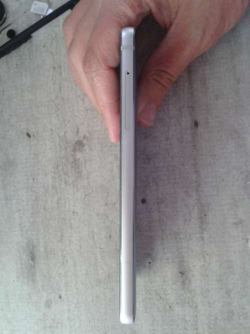 LG G6 used but in mint condition. With 64Gig SD card