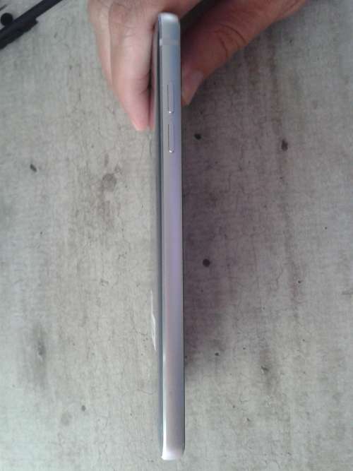 LG G6 used but in mint condition. With 64Gig SD card