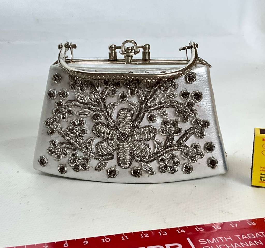 Petite Pretty Silver Beaded & Embroidered Sparkling Evening Bag