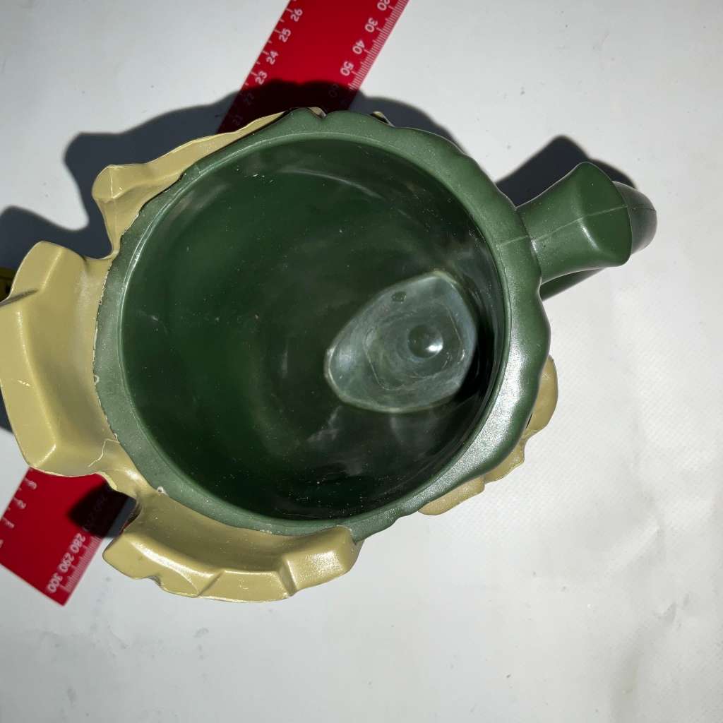 Striking Plastic Mug of Groot, from the Guardians of the Galaxy (Marvel signed)