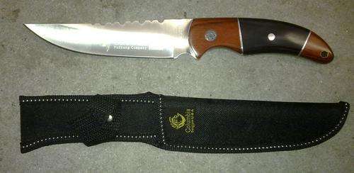 Hunting knife with holder dagger