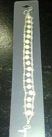 karas - pearl bracelet