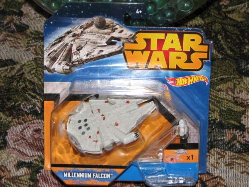 Hotwheels Star Wars Space ship "Millennium Falcon"