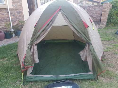 Campmaster Hex Dome 4 - As New