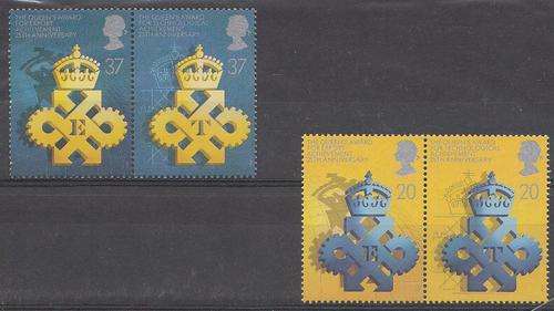 Queen Elizabeth II  1990  (2) Pairs ** um
